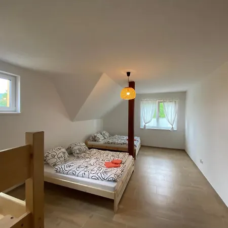 Pod Vrchem 71 Apartment