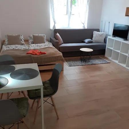 Pod Vrchem 71 Apartment